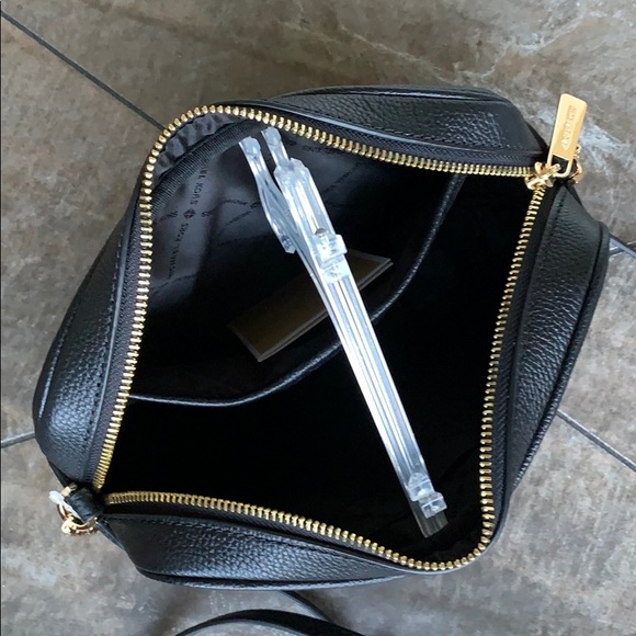 MICHAEL KORS FULTON LG EW CROSSBODY BLACK - Picture 12 of 16